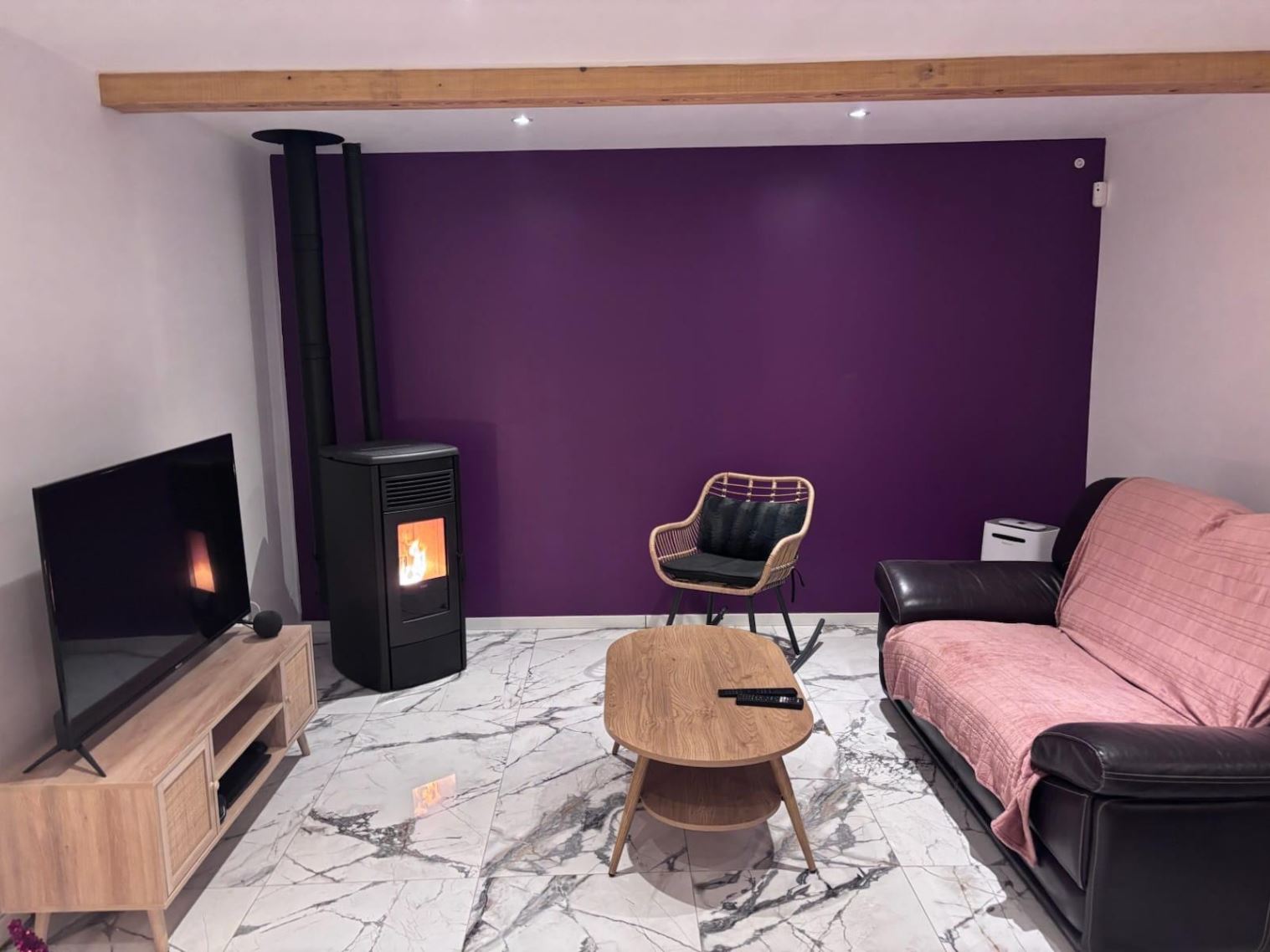 Installation poêle à granulés Carcassonne : réalisation d’un Klover Aura 80 près de Roullens